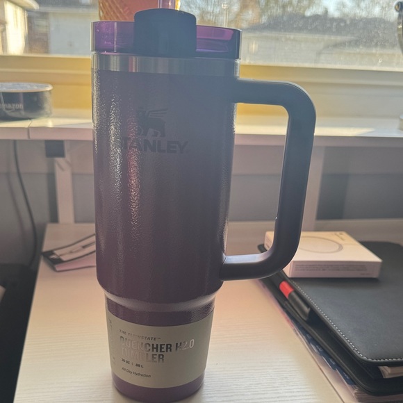Stanley Lavender Quencher Tumbler with Handle - Picture 3 of 3